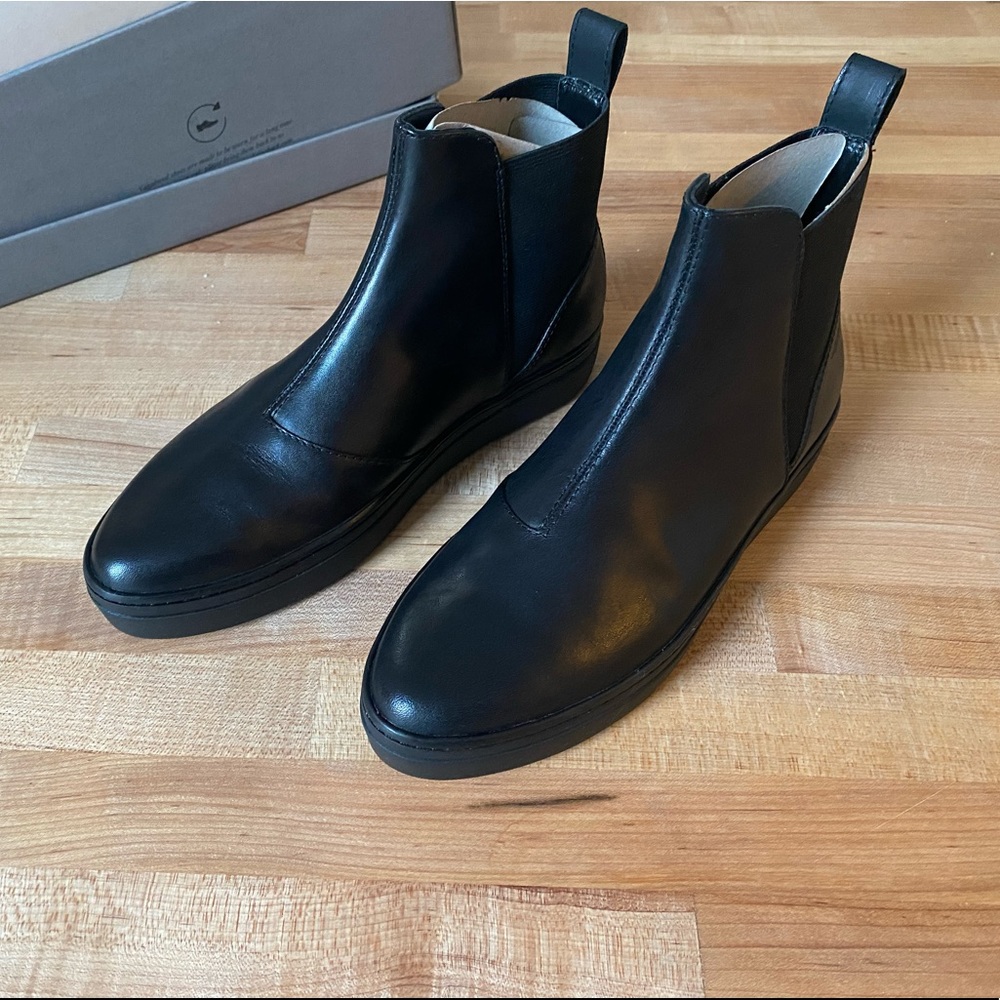 Black Leather Ankle Boot - NWT (Vagabond Camille)